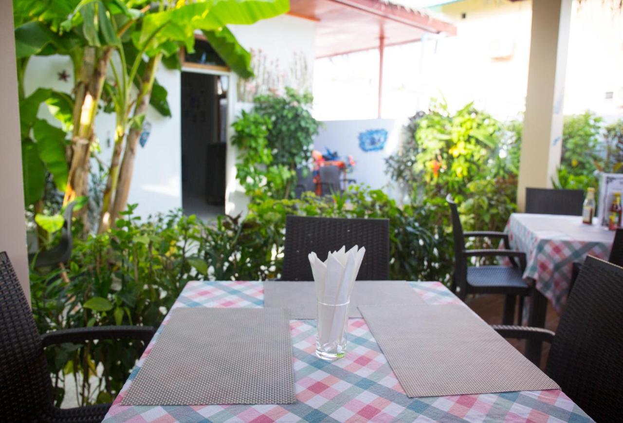 Silk Retreats Thulusdhoo Guest House Esterno foto